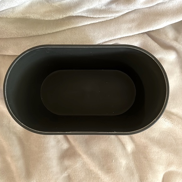 Christmas Bucket - Picture 2 of 3